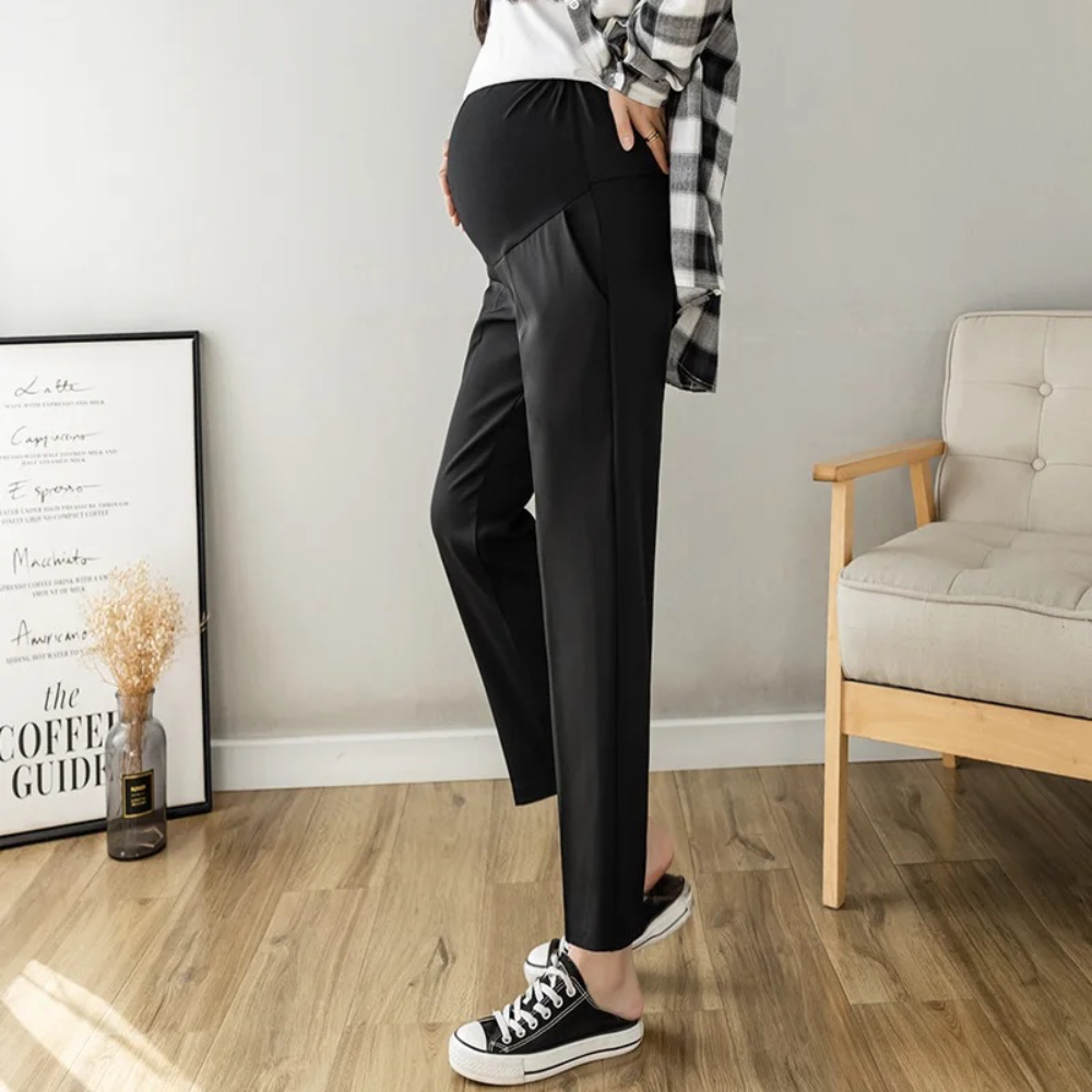 Calça Gestante de alfaiataria com cos alto modela barriga